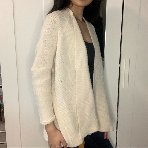 Urban Heritage Rib Knit White/Cream Cardigan - Picture 3 of 10